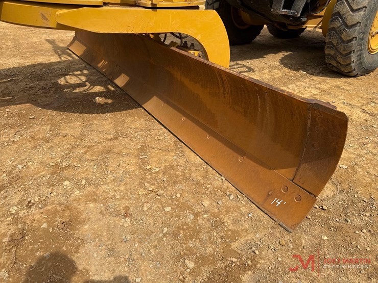 2021-caterpillar-120-image-8