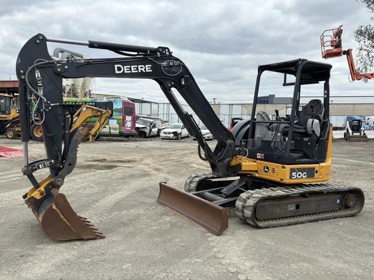 2020-deere-50g-image-1