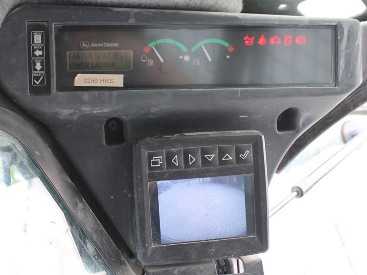 deere-320g-image-12