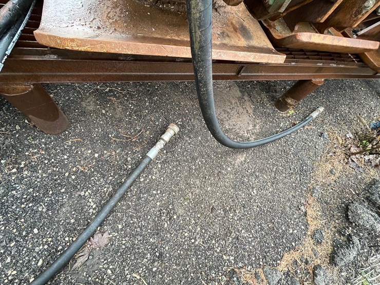 #5037-•-hydraulic-plate-compactor-attachment-image-9
