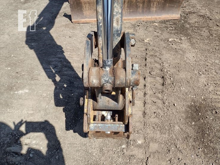 2022-deere-35g-image-25