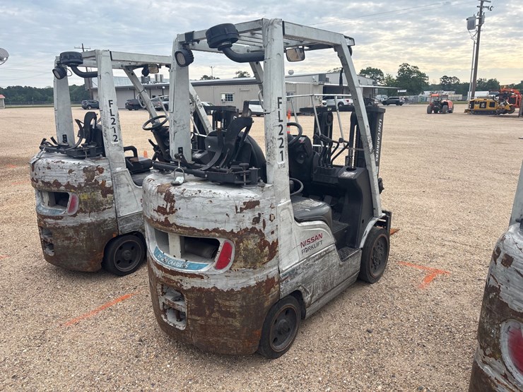 #16265-•-2015-nissan-cf50lp-forklift-image-3