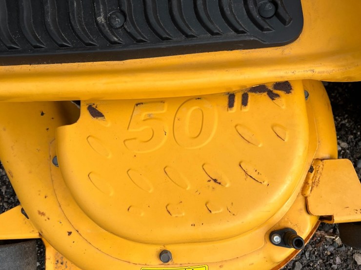 cub-cadet-1050-image-3