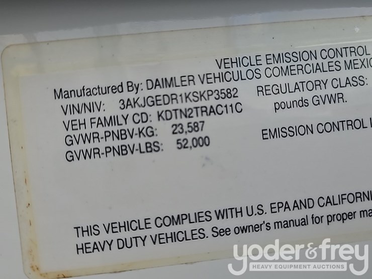 2019-freightliner-cascadia-125-image-41