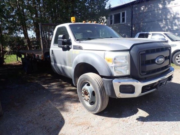 2011-ford-f550-xl-image-3