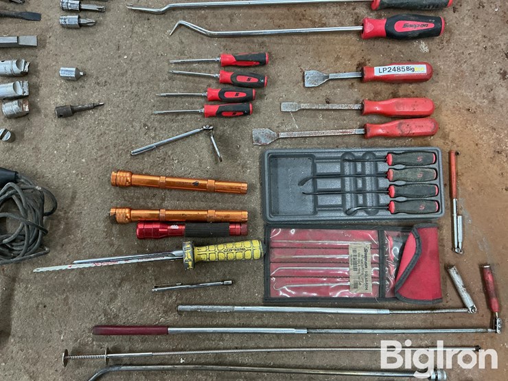 various-hand-tools-image-10