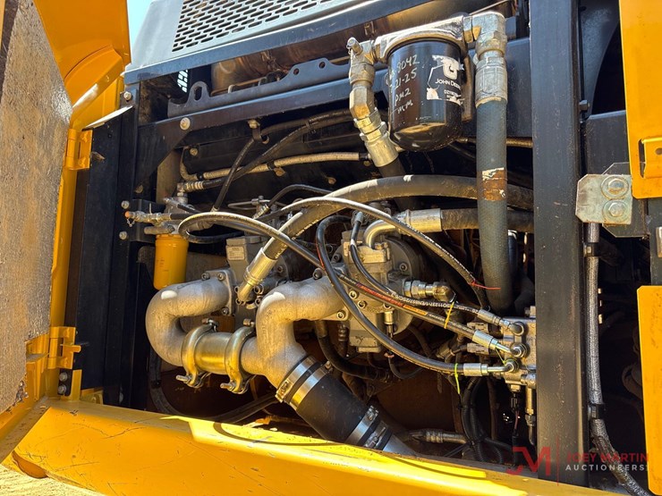 2017-deere-350g-lc-image-7