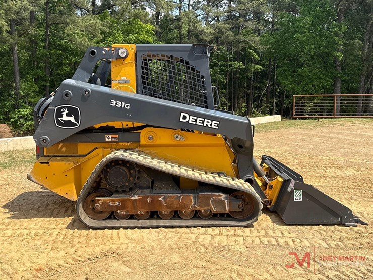 deere-331g-image-2