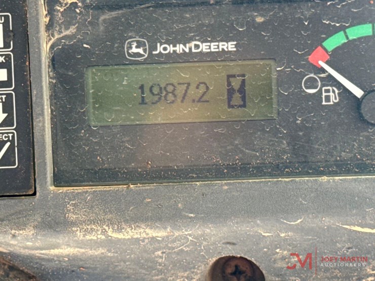 deere-331g-image-12