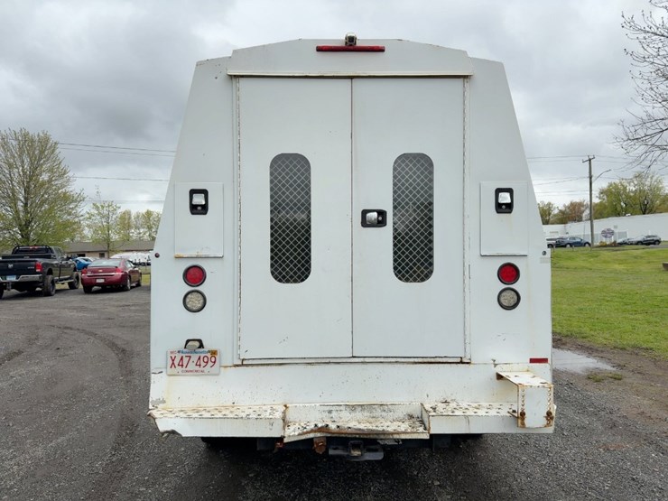 2015-ford-f450-xlt-image-4