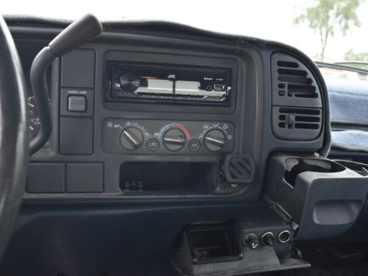 1995-chevrolet-1500-image-14