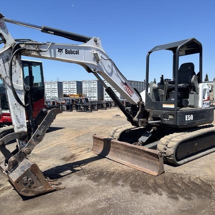 2018 BOBCAT E50