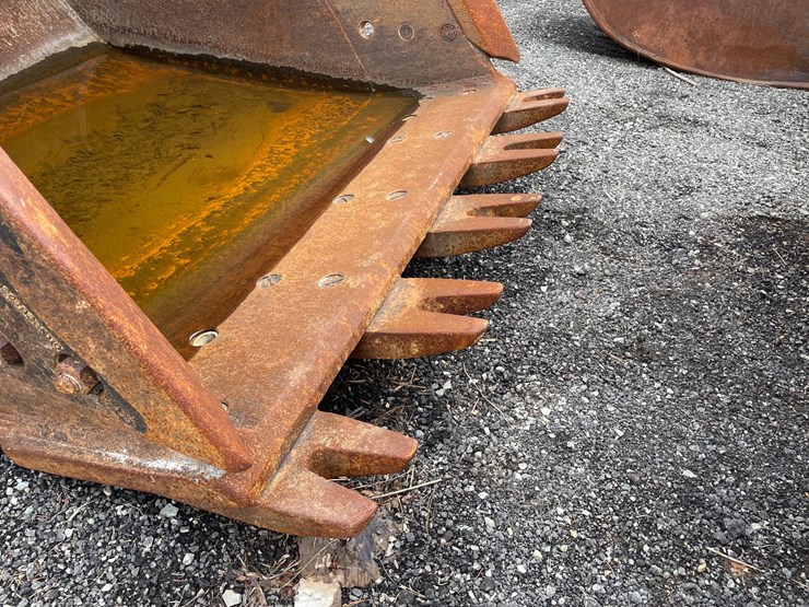 #5005-•-excavator-bucket-image-9
