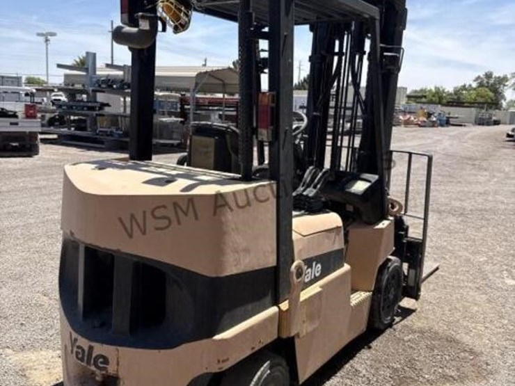 yale-gec080-forklift-image-5