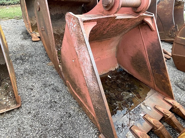 #5017-•-excavator-bucket-image-1