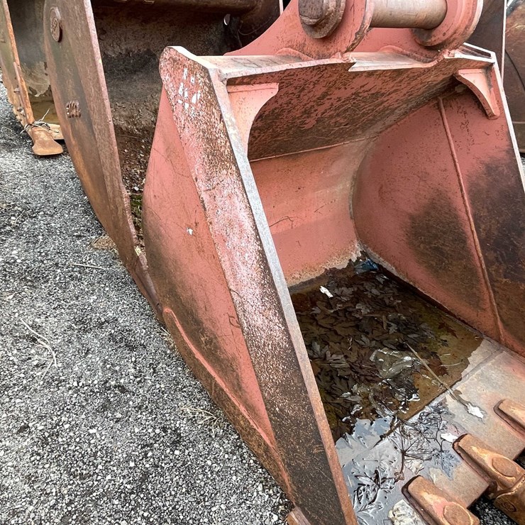 #5017 • Excavator Bucket