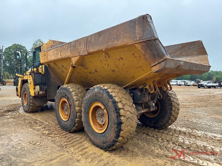2013-komatsu-hm300-3-image-3