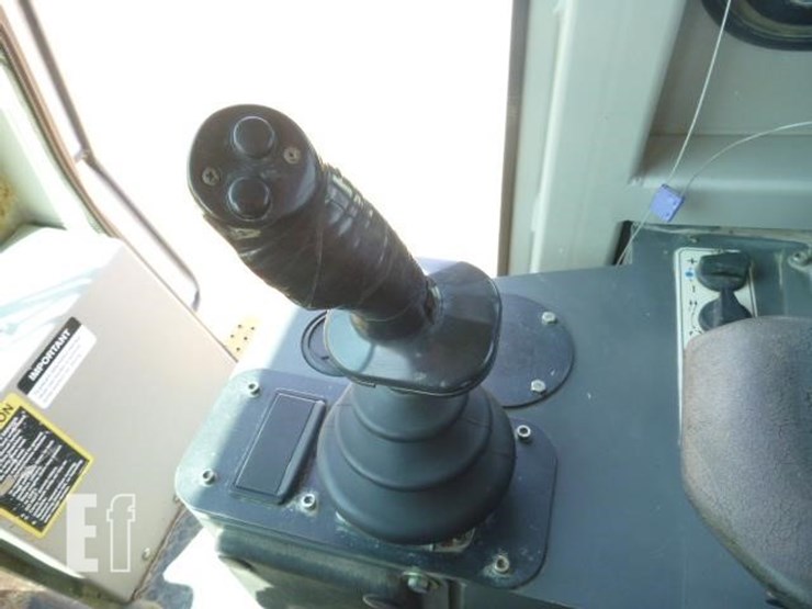 2004-deere-655c-ii-image-8