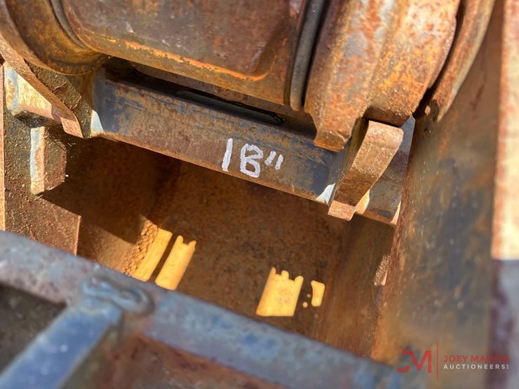 2009-kubota-u45-image-9