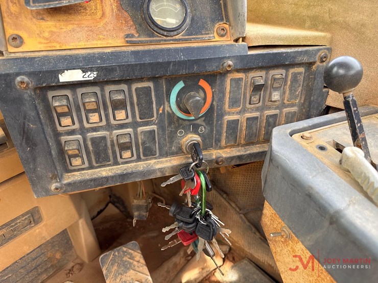 caterpillar-621f-image-23