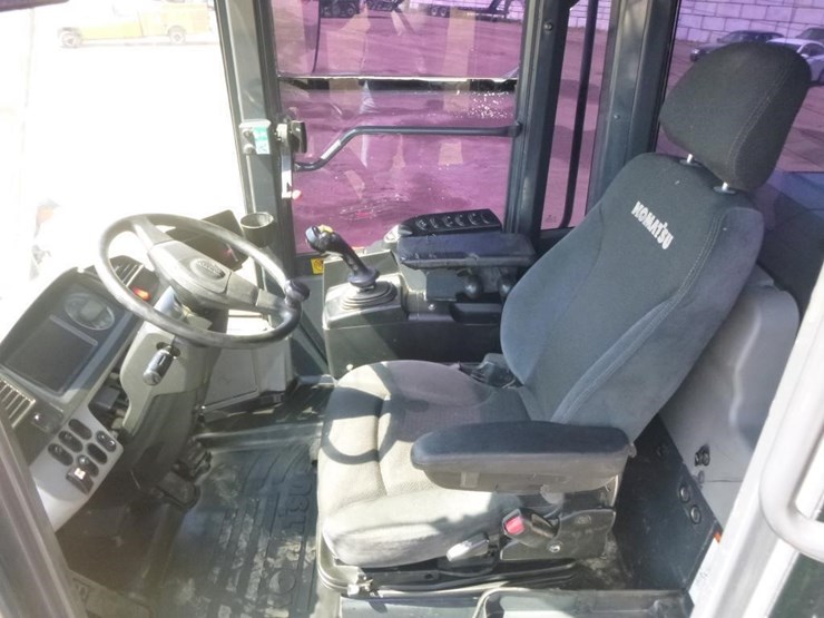 2018-komatsu-wa320-8-image-8