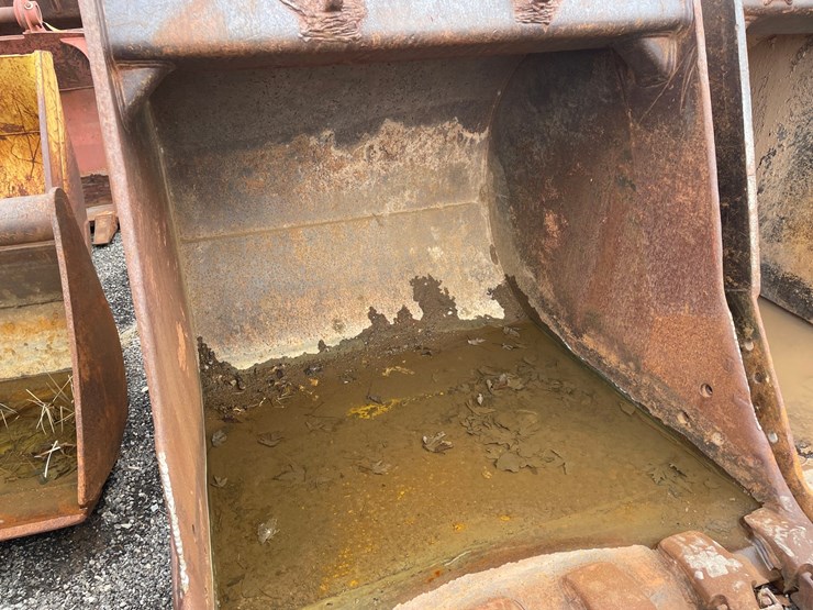 #5010-•-excavator-bucket-image-8