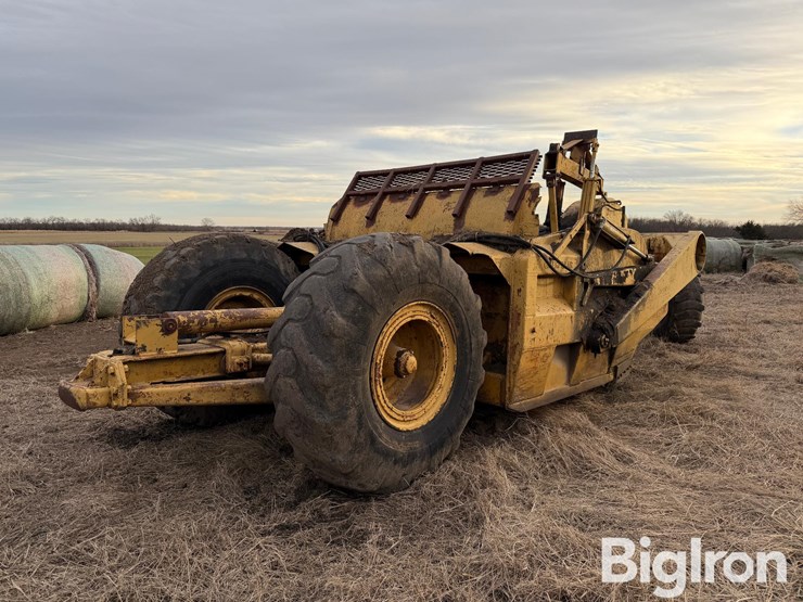 caterpillar-pull-type-scraper-image-5