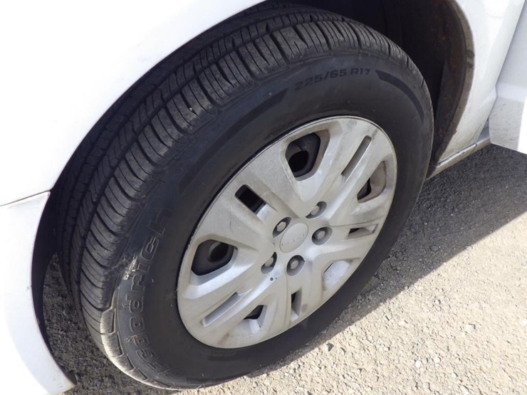 2015-dodge-grand-caravan-image-14