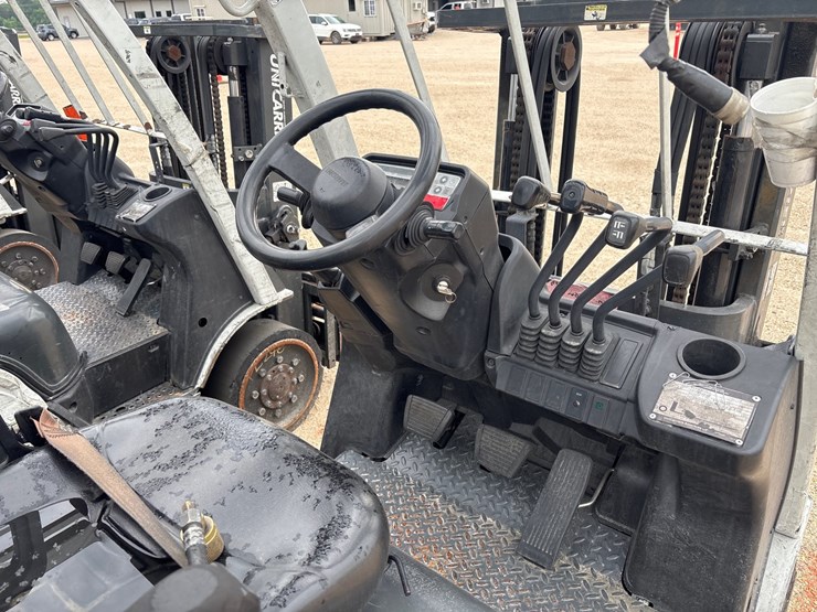 #16266-•-2015-nissan-cf50lp-forklift-image-5
