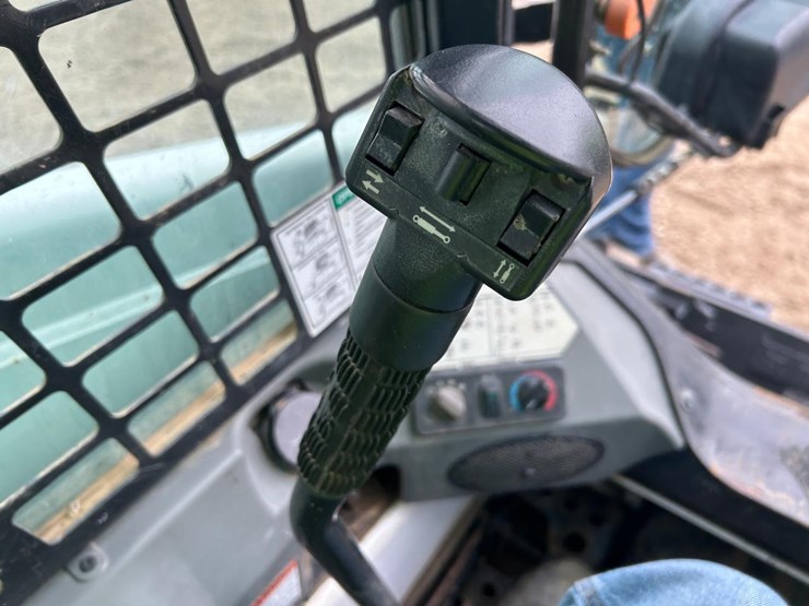 2016-bobcat-s450-image-25