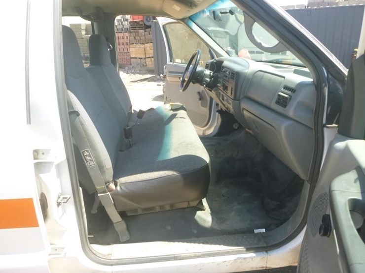 2002-ford-f350-image-12