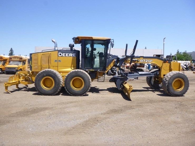 2013-deere-872gp-image-28