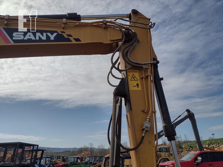 sany-sy135c-image-30