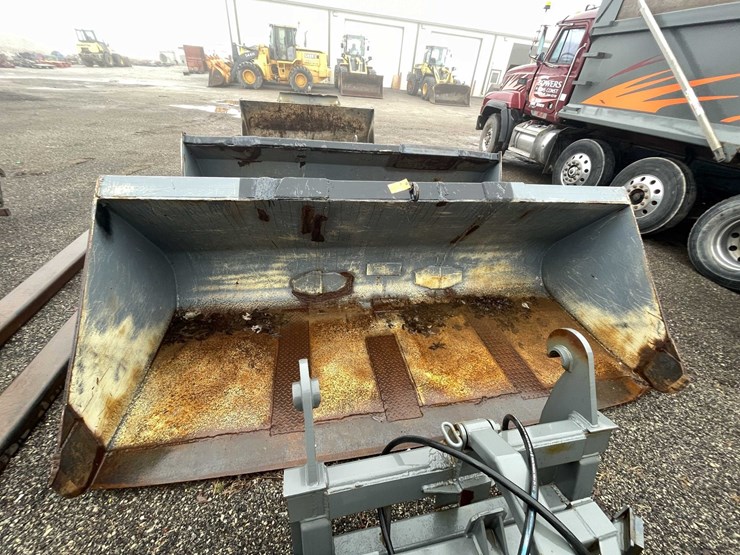 volvo-l120-image-8