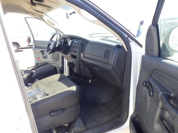 2005-dodge-ram-2500-image-7
