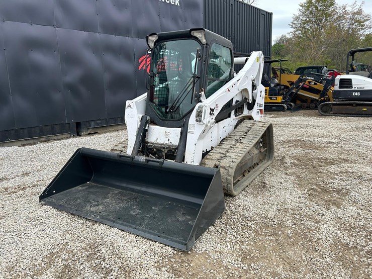 2021-bobcat-t770-image-8