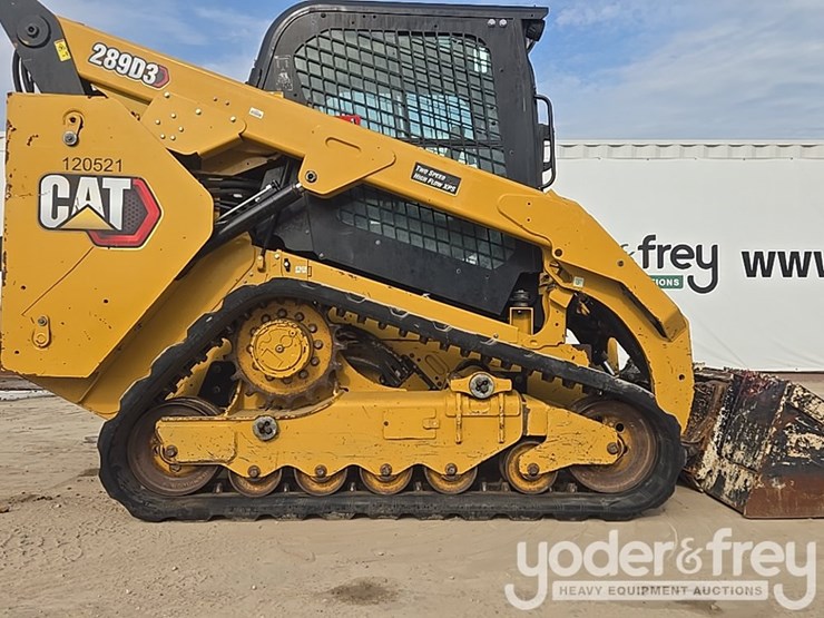 2021-caterpillar-289d3-image-15
