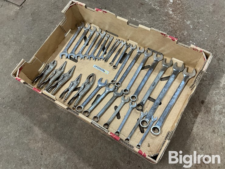 snap-on-sae-angled/combination-wrenches-&-vise-grips-image-1