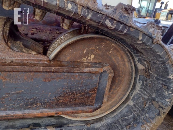 2019-bobcat-t770-image-34