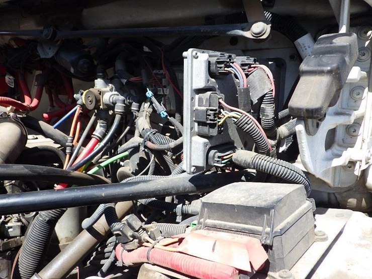 2005-utility-combo-image-21