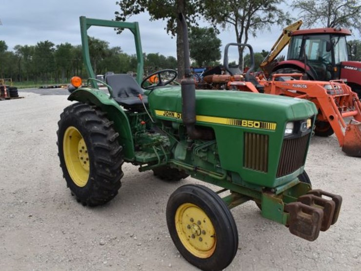 john-deere-850-image-2