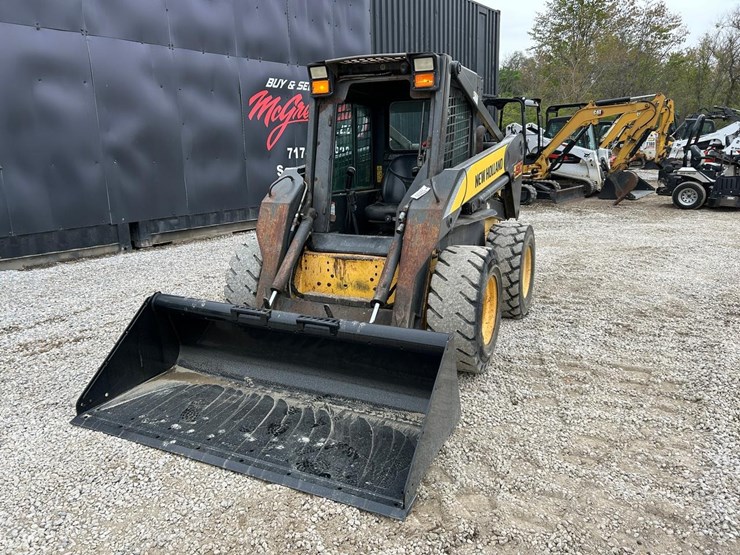 new-holland-l190-image-8