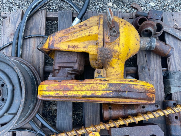 #5090-•-hydraulic-auger-head-image-2