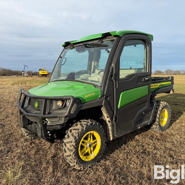 2021 John Deere XUV 835R Gator 4x4 UTV