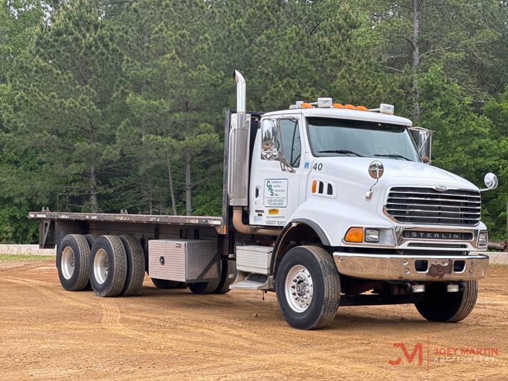 2005-sterling-t/a-flatbed-truck-image-1