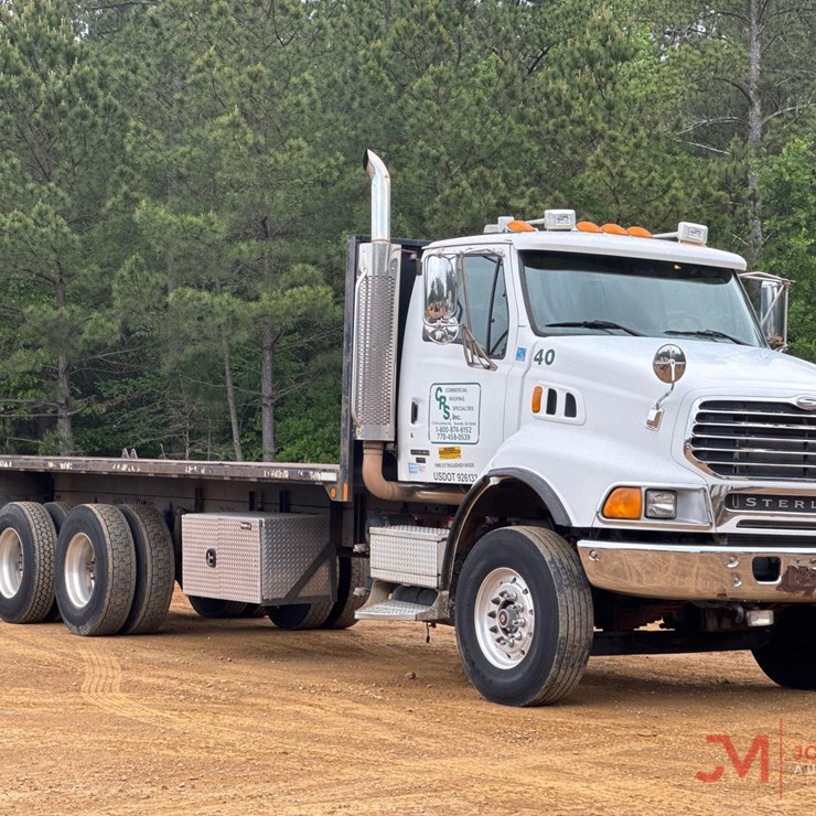 2005 STERLING T/A FLATBED TRUCK