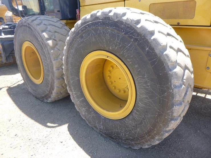 2013-deere-872gp-image-34