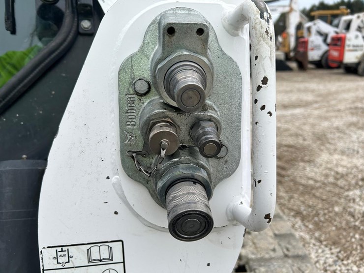 2021-bobcat-t770-image-11