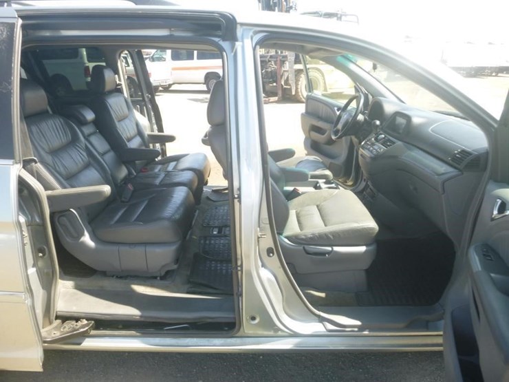 2006-honda-odyssey-image-8