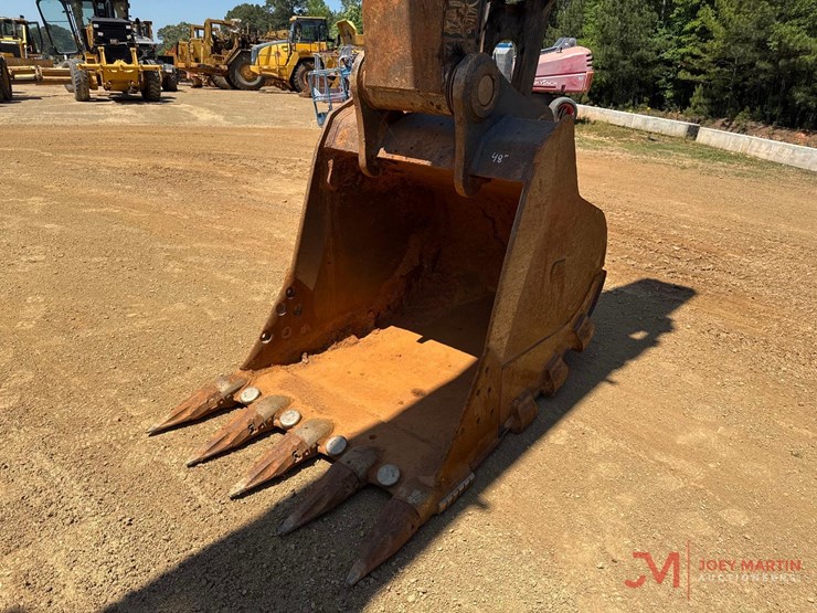 2017-deere-350g-lc-image-9